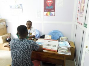 La mission de l'ONG Espoir Vie-Togo est de contribuer à l’amélioration de l’état de santé et de la qualité de vie des PVVIH, des OEV, des populations vulnérables, des populations clé au Togo.
